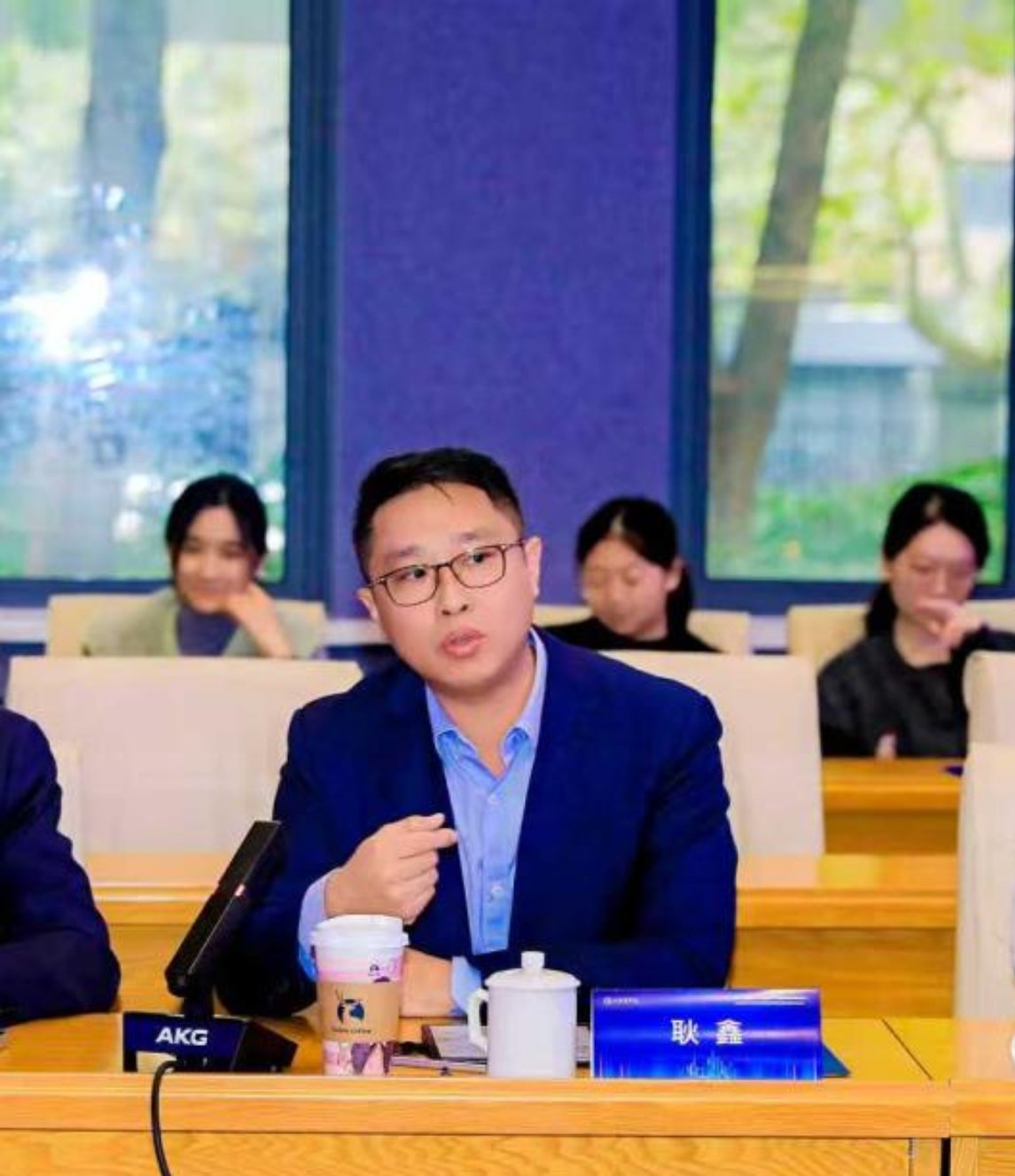 太平基金管理有限公司部门总监、市场营销渠道业务负责人耿鑫强调个人专业壁垒的重要性