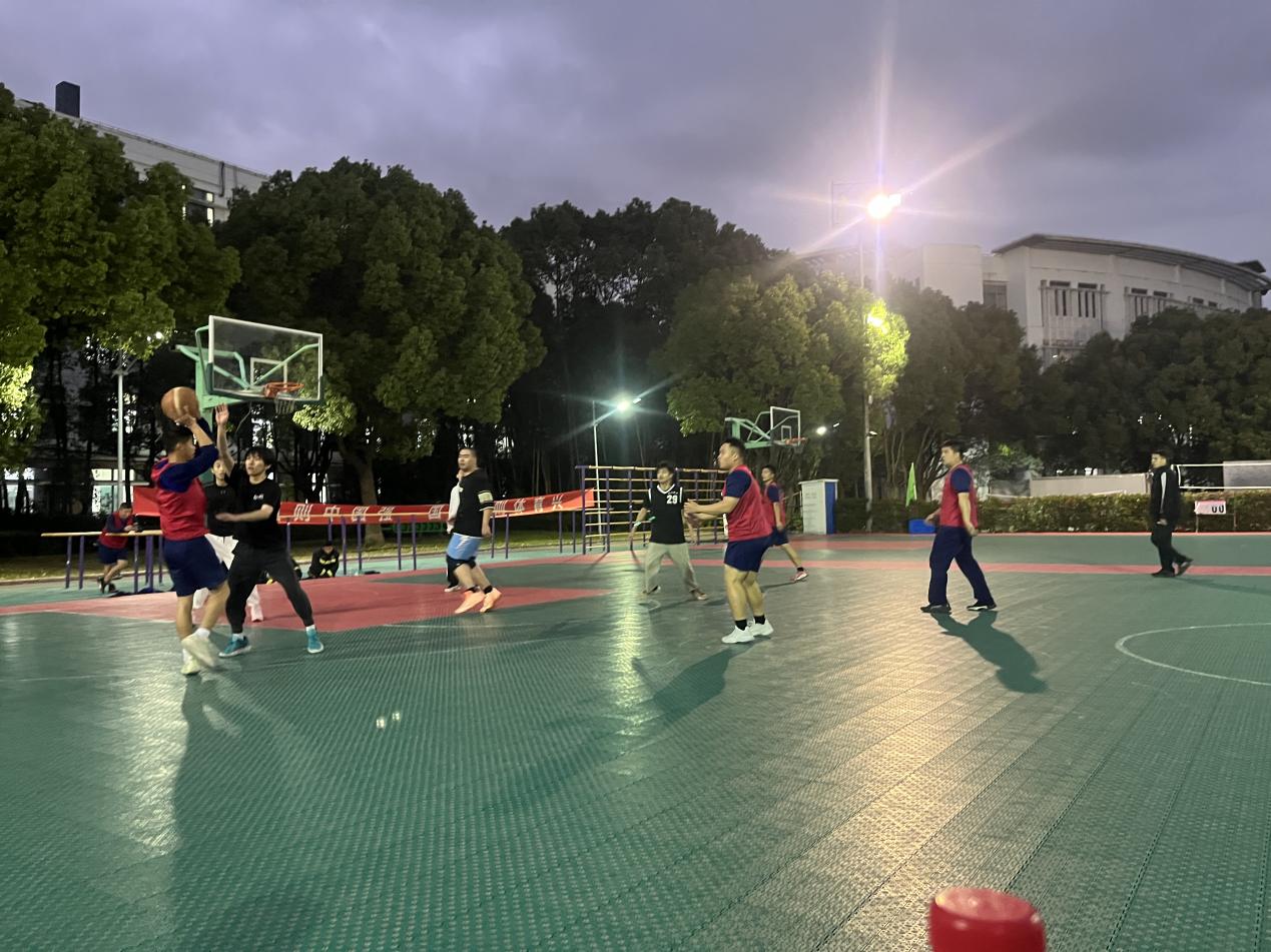 上海商学院