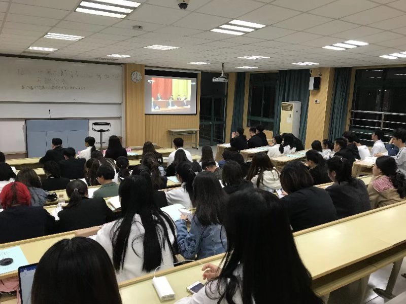 图为学习现场 图为学习现场
