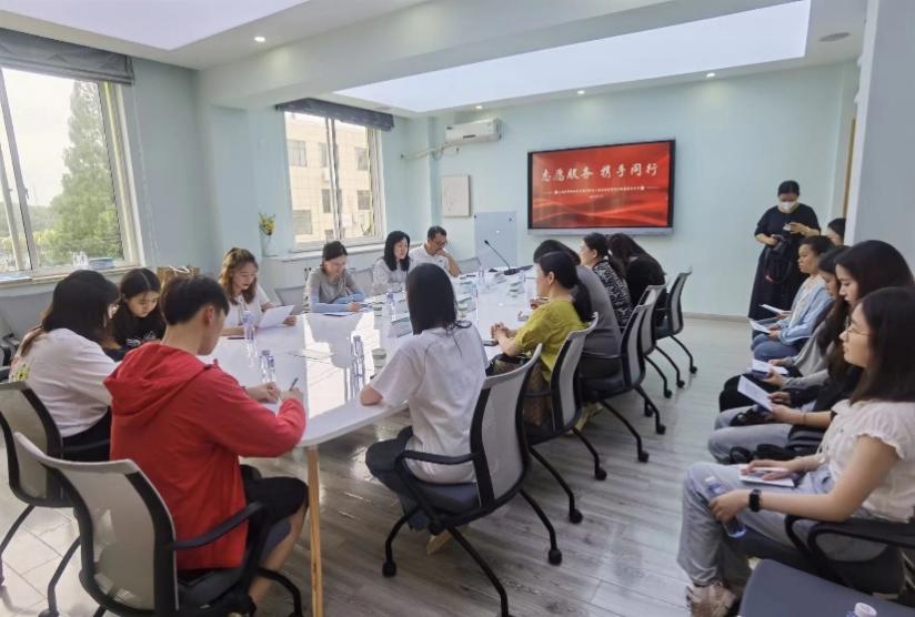 图为活动现场 图为活动现场